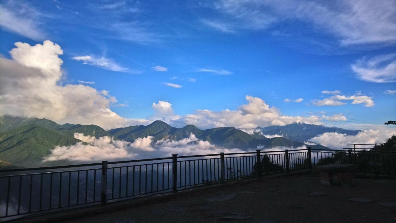 清境宿霧山宛 เหรินอ้าย ภายนอก รูปภาพ